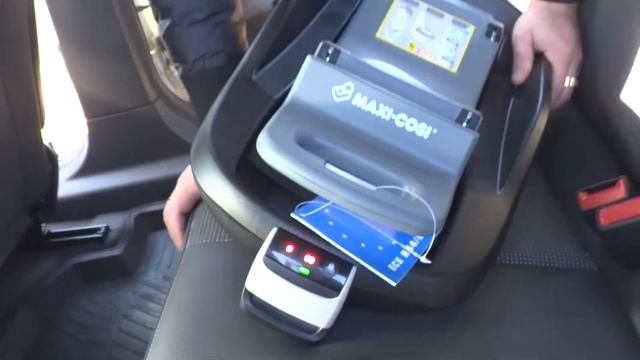 IsoFix, база Maxi-Cosi FamilyFix+переносная люлька автокресло Maxi-Cosi CabrioFix. смотреть онлайн