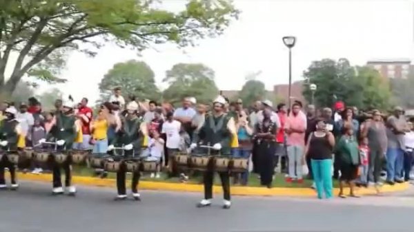 Парад в Африке