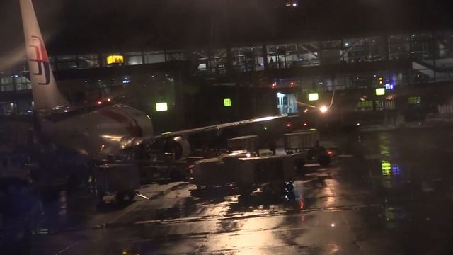 ПРИБЫТИЕ В АЭРОПОРТ СТОЛИЦЫ МАЛАЙЗИИ КУАЛА-ЛУМПУР (Kuala Lumpur. Malaysia) смотреть онлайн