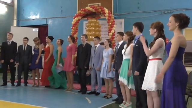 Подарок выпускников директору школы №10 г.Щелково. 27 июня 2015г. смотреть онлайн