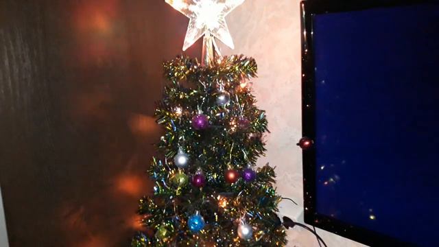 Елка у внука дома.mp4 смотреть онлайн