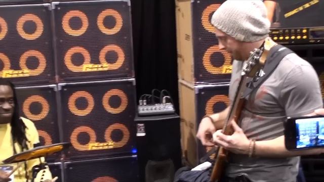 NAMM 2013 - Hadrien Feraud, Frank Gambale & Will Calhoun at MarkBass booth смотреть онлайн