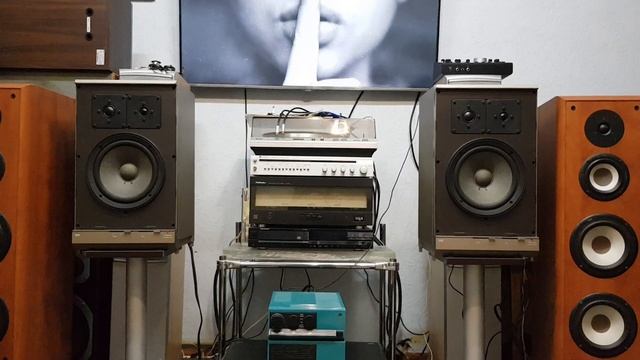 ITT TRICON 7090 (Schneider DCS 8070) aktive speakers & DAC (Цап) test смотреть онлайн