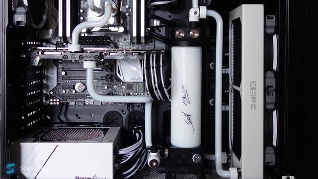 Black and White Minimalistic Gaming Setup - Setup Spotlight смотреть онлайн