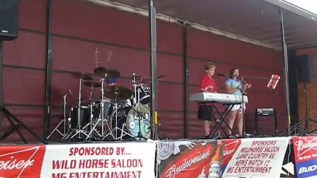 The Locals perform the Grass Roots song Temptation Eyes смотреть онлайн