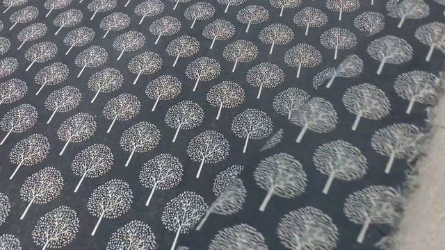 Полулен "Серо-бежевые деревья на темно-сером" лен-40%, хл-40%, п/э-20%, 170гр/м.кв АРТ 8604 смотреть онлайн