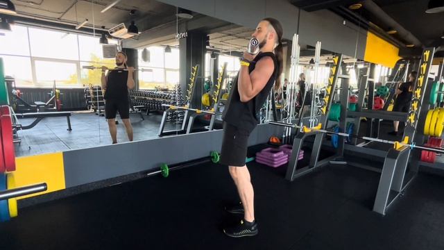 Подъем на бицепс