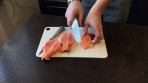 Разделка красной рыбы на стейки без косточки Форель Сёмга
