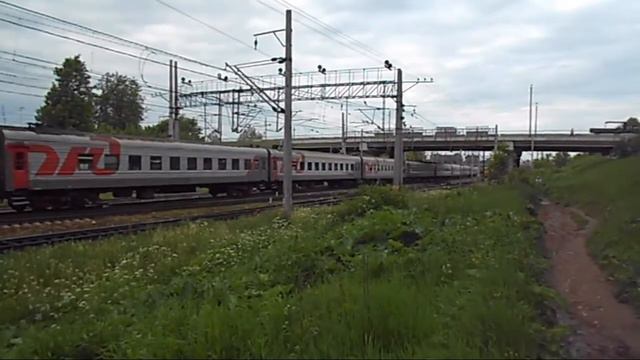 Электровоз ЧС6-010 с поездом №298 (Псков → Москва) смотреть онлайн