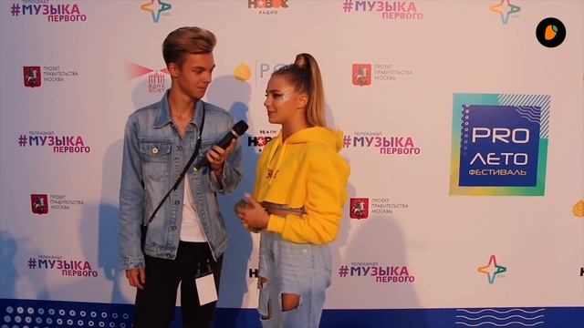 GRIVINA| TERNOVOY| АДУШКИНА ОТВЕЧАЮТ НА ВОПРОСЫ ШКОЛЬНОЙ ПРОГРАММЫ смотреть онлайн