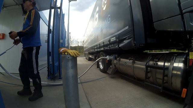 Берлин. Заправка LNG смотреть онлайн