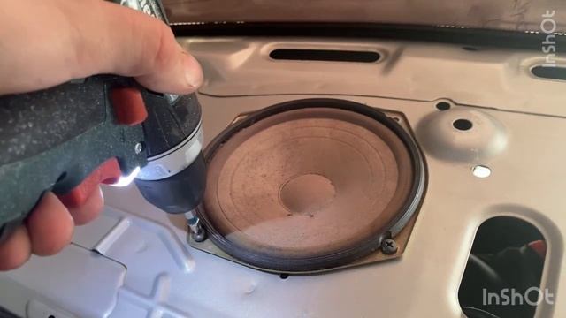 Замена штатных динамиков в Chevrolet lanos на DL Audio Barracuda 200 смотреть онлайн
