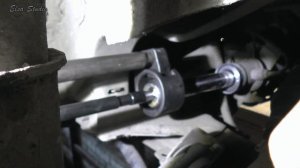 Замена шарнирной рулевой тяги и наконечника Renault Kangoo