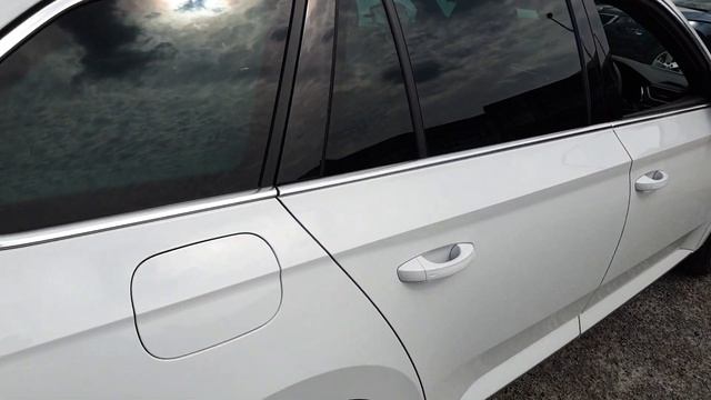 192D20439 - 2019 Skoda Superb COMBI LK 190BHP 2.0TDI DSG NEW MODEL - RESERV... смотреть онлайн