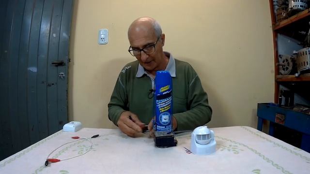 Alarma Quimica Disparada por Sensor de Movimiento / Chemical Alarm Triggered by Motion Sensor смотреть онлайн