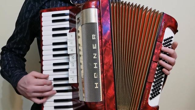 La miezul nopții va veni | tutorial acordeon (subs. EN FR DE IT RO RU ES) смотреть онлайн
