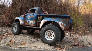 Продолжение небольшой истории! Смотрим как буксует новый Ford F-1 в песке и покоряет водную стихию)