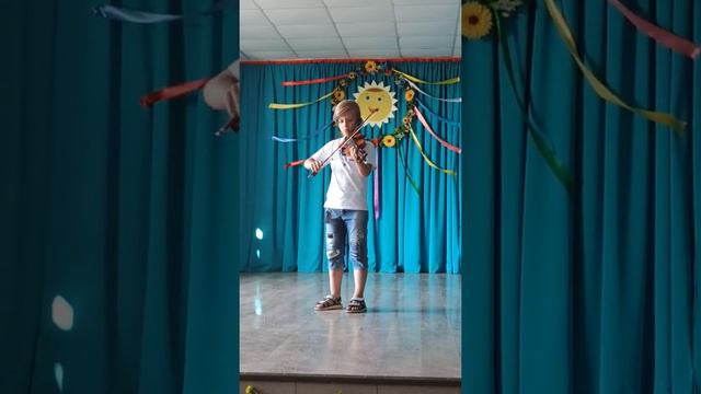 Свято на день села Триліси скрипка смотреть онлайн