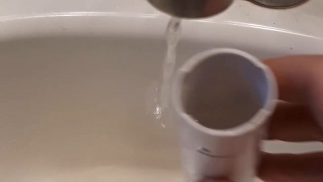 Blast Away Tonsil Stones With This Cheap Water Flosser смотреть онлайн