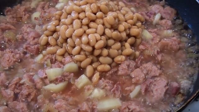 ЧТО МОЖНО ПРИГОТОВИТЬ ИЗ ГУМАНИТАРКИ. ГУМАНИТАРНАЯ ТУШЕНКА И ФАСОЛЬ смотреть онлайн