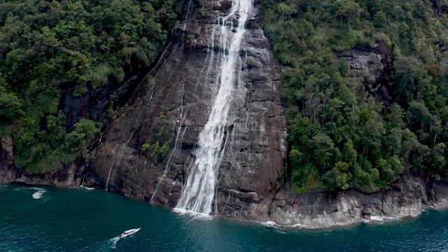 North Sumatra - Drone 4K - Lake Toba & Banyak Islands, Indonesia смотреть онлайн
