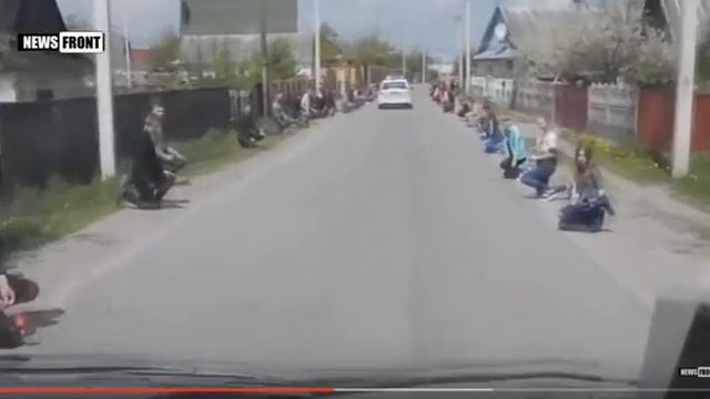 Кто и зачем ставит украинцев на колени? смотреть онлайн