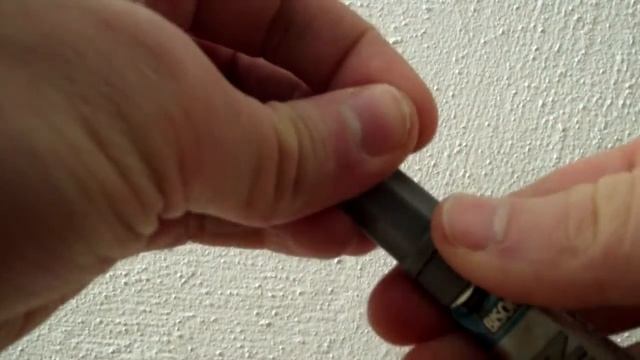 Repairing a broken knee on an action figure (Figma Link) смотреть онлайн