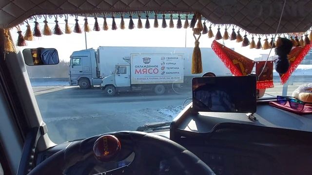 Пробил колесо на ленивце острым камнем ,еду в шиномонтаж . смотреть онлайн