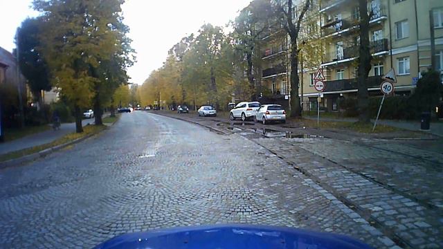 Разворот на нерегулируемом перекрёстке улиц Тельмана и Лёни Голикова. Калининград, экзамен ГИБДД. смотреть онлайн