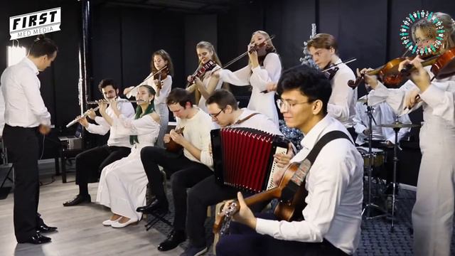 «Фест-оркестр» Сеченовского Университета, композиция на тему «ABBA» смотреть онлайн