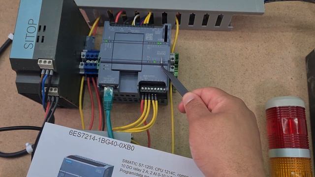 Why I Hate My PLC - Siemens 1211C смотреть онлайн