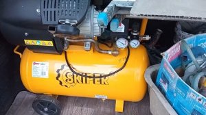 Работа компрессора«SKIPER AR 50 V»