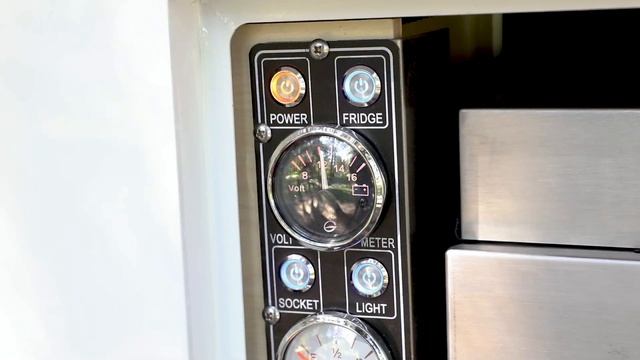 Your Trailer Breakaway System Explained with Ricko - Ezytrail Ezytips смотреть онлайн