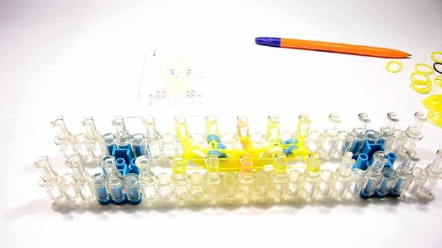 Фигурная фреска "Утка" из резинок Рейнбоу Лум||Mural Duck Rainbow Loom смотреть онлайн