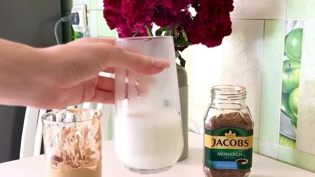 Корейский кофе Дальгона / Dalgona coffee recipe / Рецепт смотреть онлайн