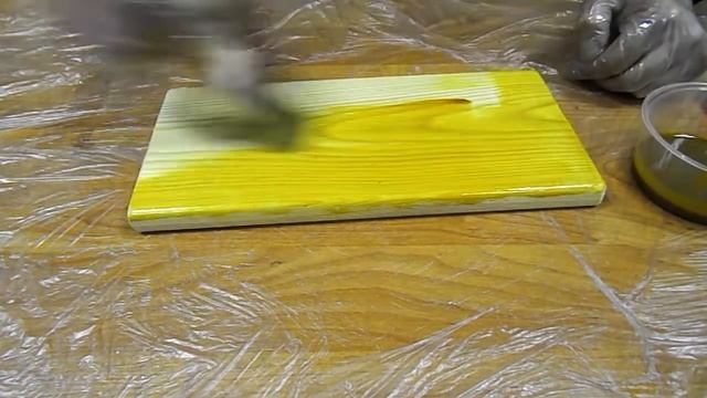 Нанесение масло-воск "Chalky Paint" цвет "Сосна" на деревянную поверхность смотреть онлайн