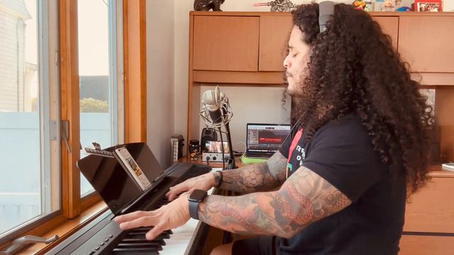 “Maneater” (piano/vocal cover). No hard feelings (Hall and Oats) смотреть онлайн