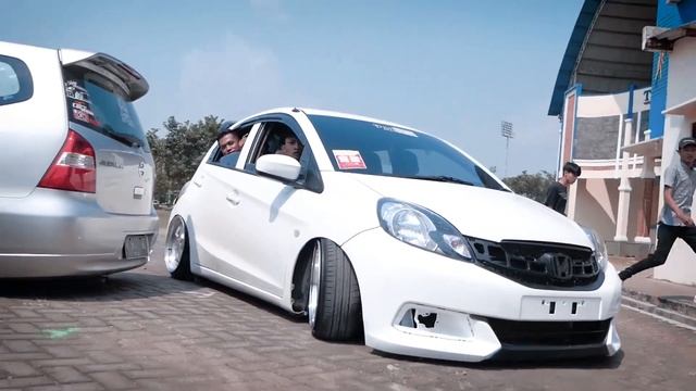 CAR MEET UP | BUMII KARTINI | STACYMEDIA смотреть онлайн