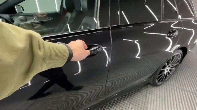 Mercedes Benz E53 AMG SB смотреть онлайн