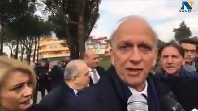 Ministro Bussetti dice che il Mezzogiorno non ha bisogno di fondi ma di “impegno e sacrifici” смотреть онлайн