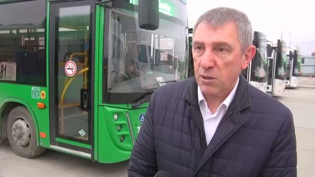 Новые зелёные автобусы выпустили на улицы Южно-Сахалинска смотреть онлайн