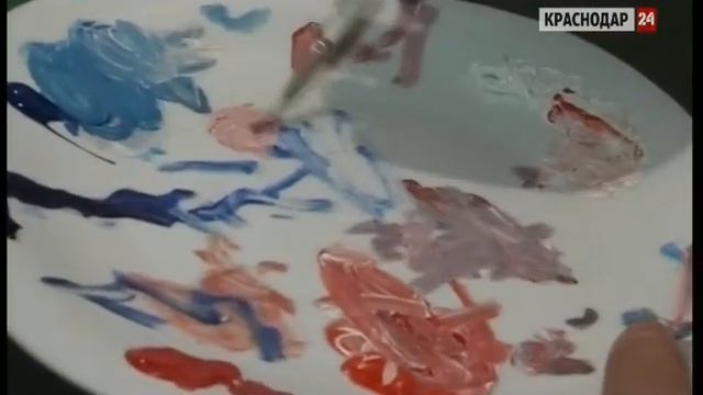 Краснодарский художник расписал стены в собственном подъезде смотреть онлайн