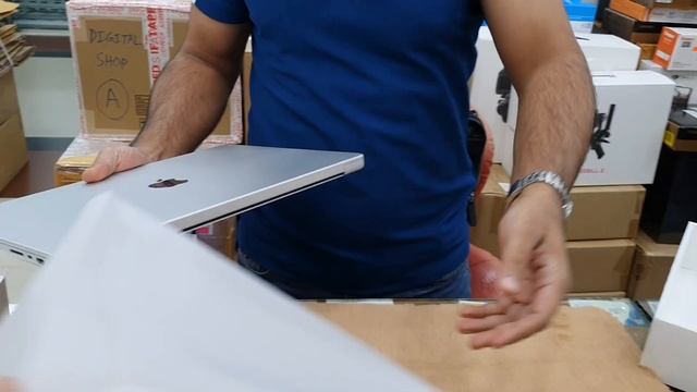 Silver Colour ??❤️ #unboxing [Apple MacBook Pro M1 pro 16/1TB 16 Inch] ❤️ смотреть онлайн