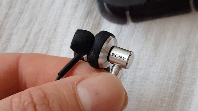 SONY EX Monitor MDR-EX90LP (2006) смотреть онлайн