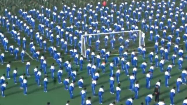 Morning Exercises at a Chinese High School смотреть онлайн