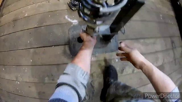 Как снять пружины со стоек на автомобиле. смотреть онлайн