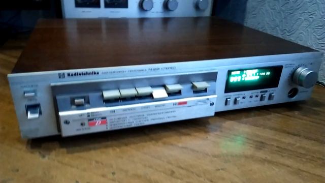 Радиотехника М-201 в процессе восстановления смотреть онлайн