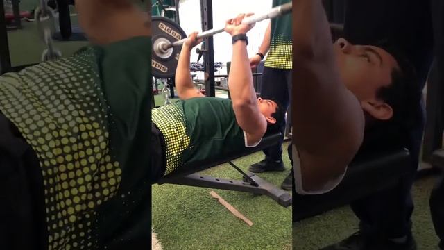 Narrow Bench w/ Chains смотреть онлайн