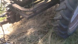 Т-16 работает с пресс Подборщиком