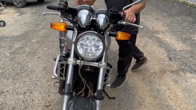 Видео запуска Honda X4